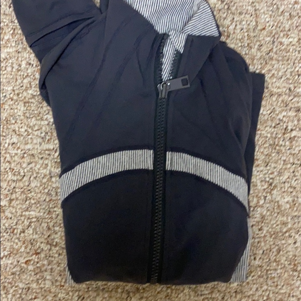 Lululemon define jacket - Picture 2 of 4